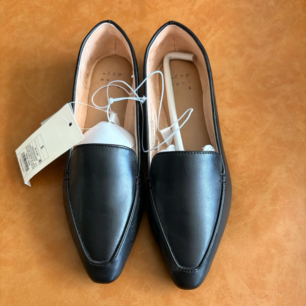 Black Pointed Toe Loafers